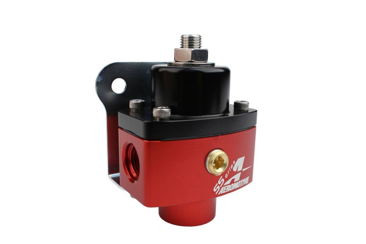 Aeromotive Carbureted Adjustable Regulator Billet 2-Port AN-6 - 13201