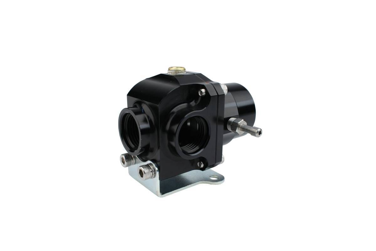 Aeromotive Regulator X1 Adjustable 3-15psi .313 Valve (2)-08inlets -08 return  - 13304 thumbnail 2
