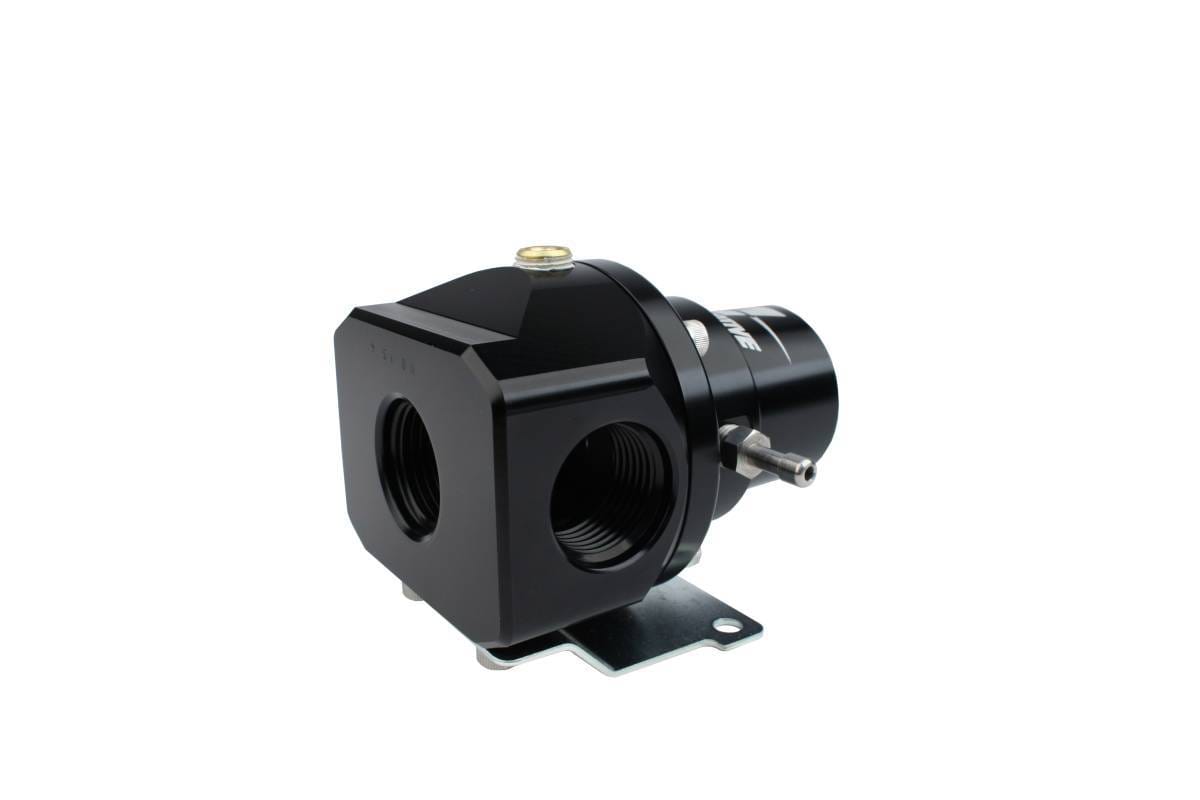 Aeromotive 2-Port Bypass Carb Reg - 13212