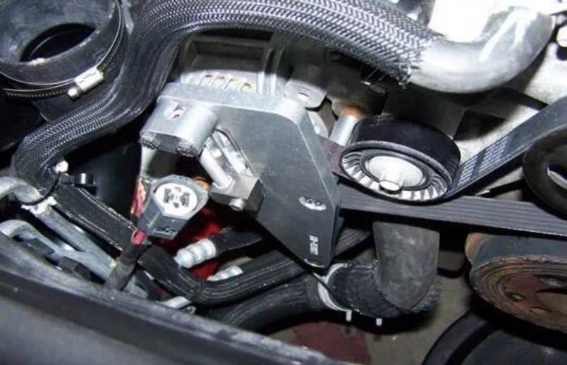 ProCharger 2012-20 Jeep Grand Cherokee 6.4L Supercharger Mounting Bracket & Tensioner thumbnail 3