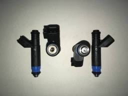 Genuine 80lb Siemens  USCAR EV6 Fuel Injectors - 4